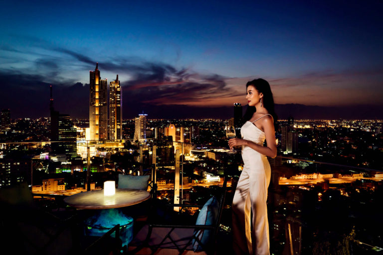 Yao Rooftop Bar-femme-thai-bangkok-marriott-hotel-the-surawongse-thailande-hotel-luxurythai-travel